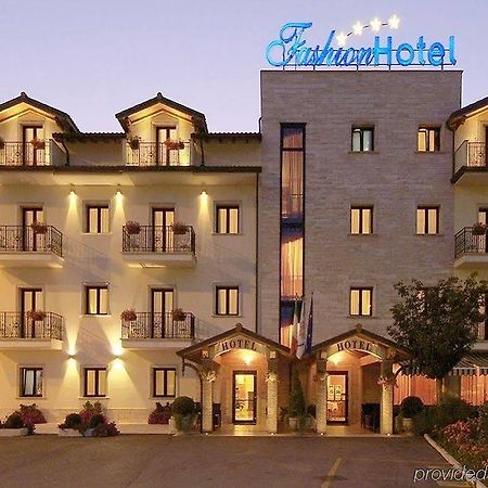 Fashion Hotel Valmontone Exteriér fotografie
